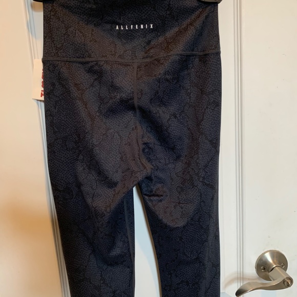 Allfenix python charcoal 7/8 legging - Picture 8 of 9